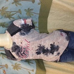 **Medium Sinful by Affliction shirt**